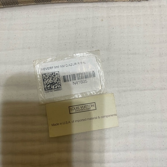 Louis Vuitton Tan and Cream Checkered Tote - Picture 2 of 16